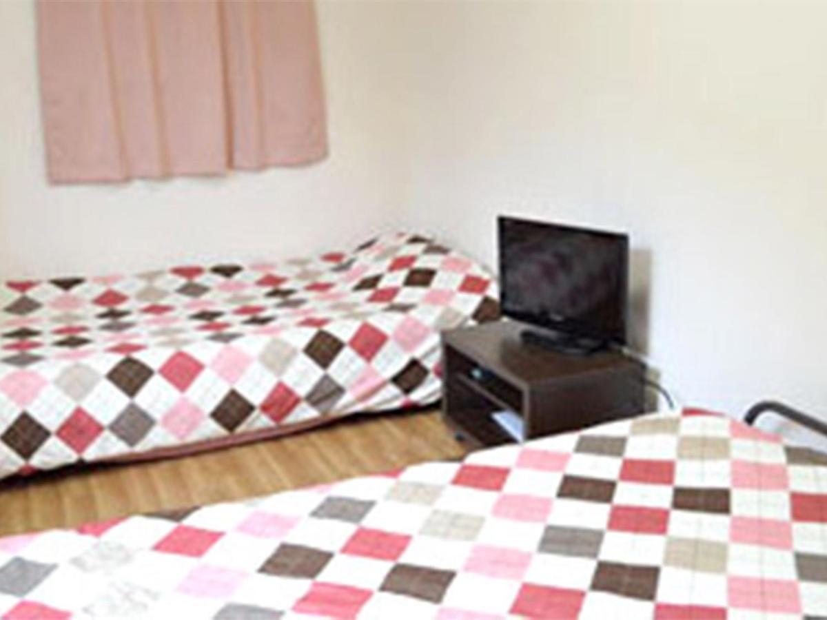 Guest House Fukutomi - Female Only Наха Экстерьер фото