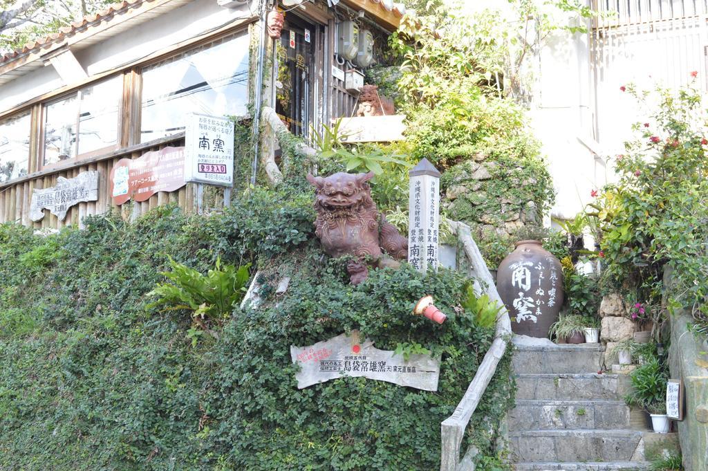 Guest House Fukutomi - Female Only Наха Экстерьер фото