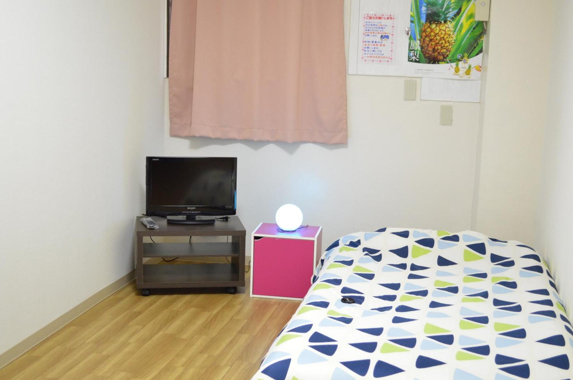 Guest House Fukutomi - Female Only Наха Экстерьер фото
